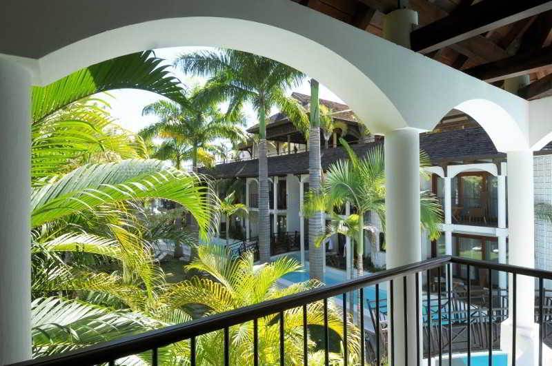 Le Saint Alexis **** Hotel & Spa Exterior photo
